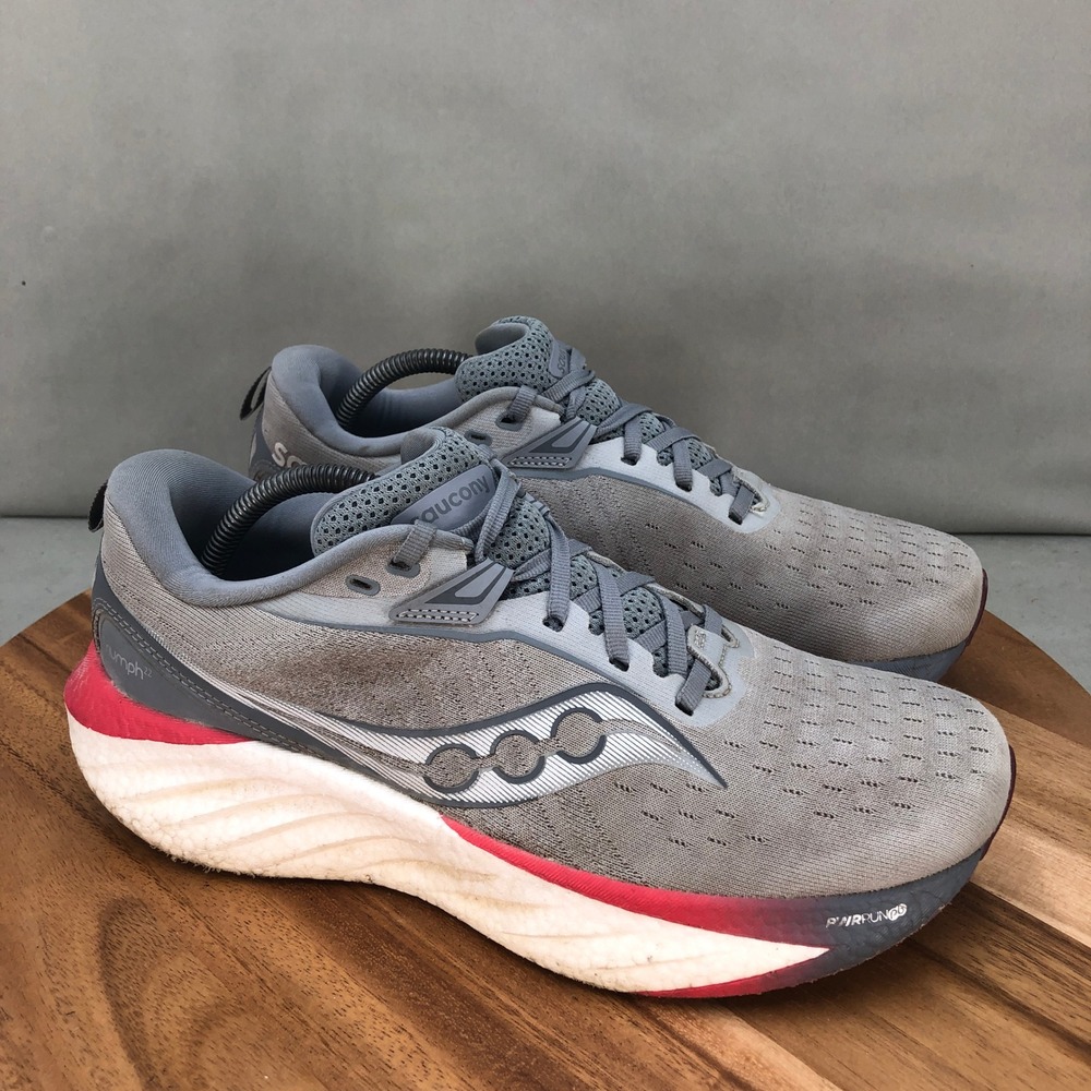 Saucony Triumph 22 Womens Running Shoes Gray Red Size 10.5 Athletic Sneakers